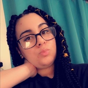 Meet your Posher, Brittany